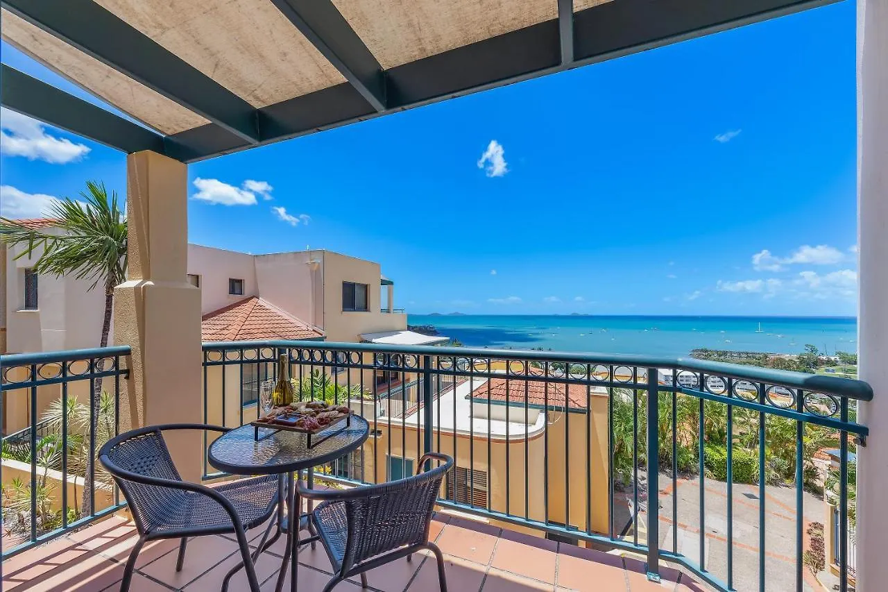Blue Lotus Apartment Airlie Beach